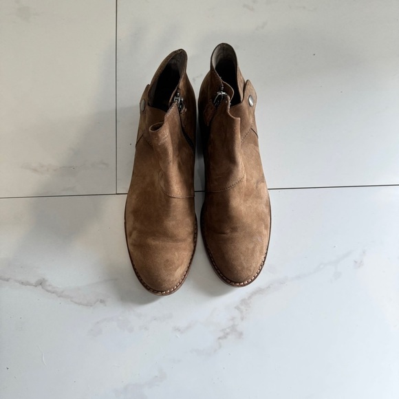 Eileen Fisher Tan Suede Ankle Bootie Size 5.5 - Picture 3 of 6